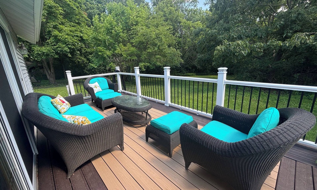 Honey Creek House | House on 5 acres. Enjoy privacy, peace, and nature. One minute to Alpine Valley
