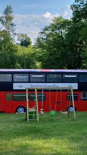 Saint-Philbert-sur-Risle Bed & Breakfast | insolite bus anglais le Buckinghambus