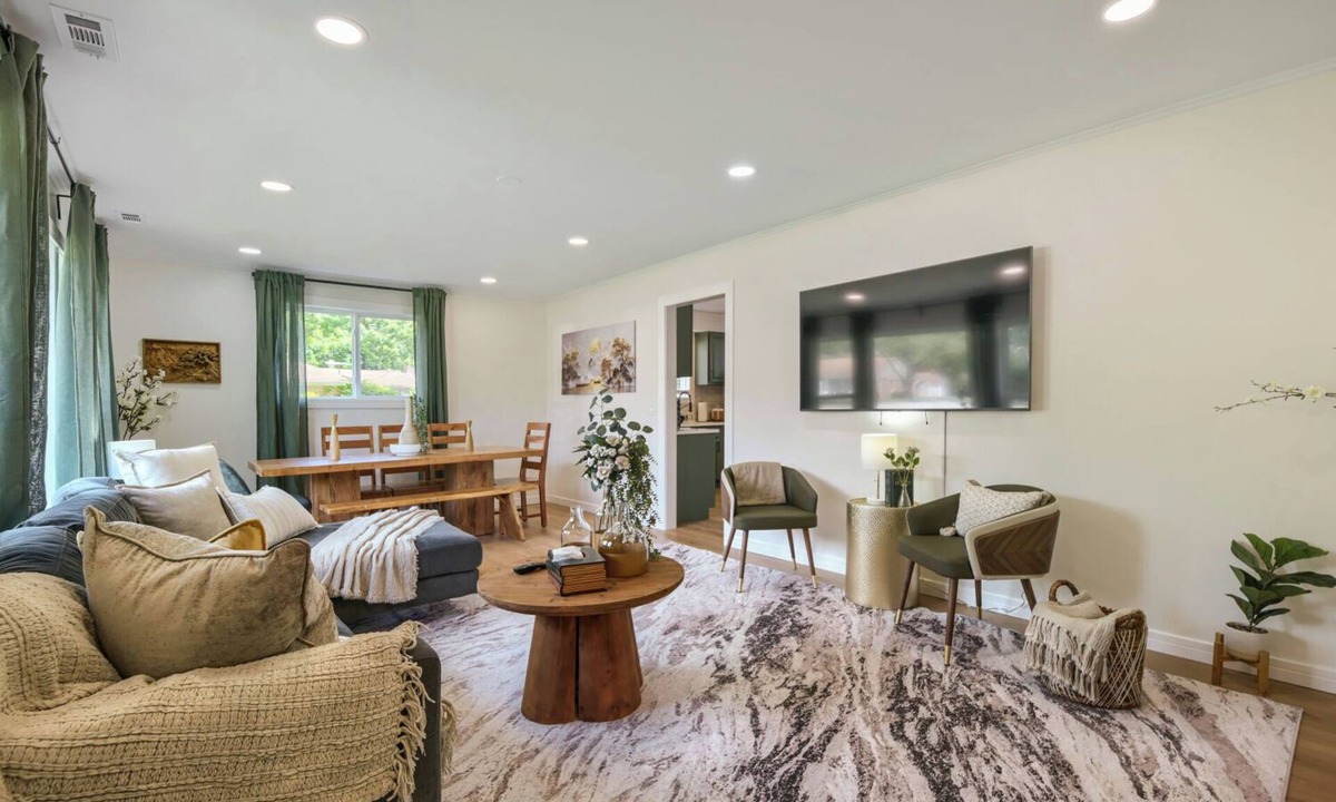 Homewood House | Inviting & Serene: A Book Lover’s Haven