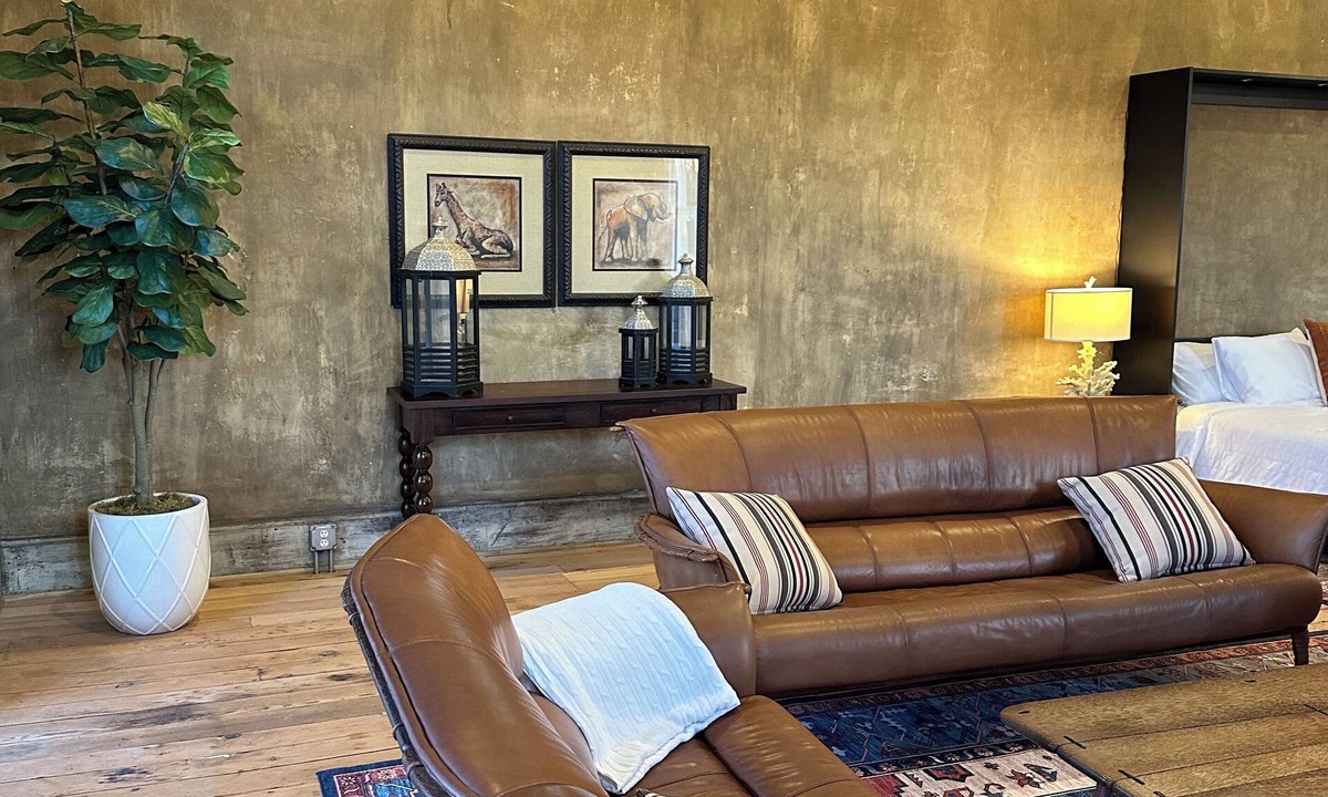 Carlinville Apartment | Light Filled Loft on Town Square, formerly Karla’s Jewelry bldg.