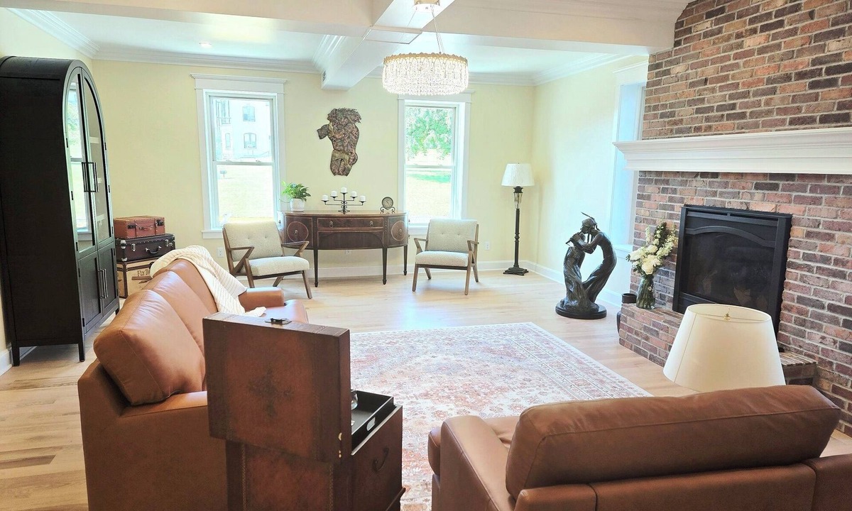 Decorah House | Lizzie's Lofts: Downtown, Spacious Mansion in Vibrant Decorah