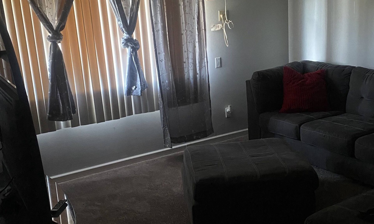 Merrillville Apartment | Lovely 2 Bedroom