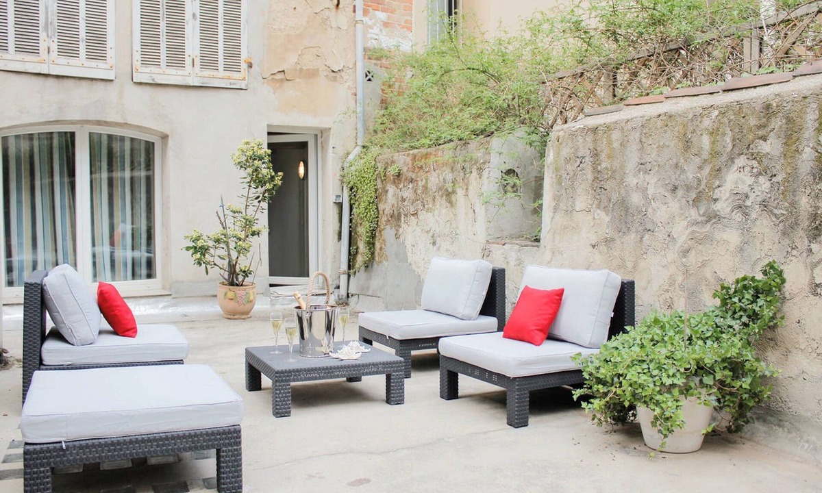 Saint-Victor Apartment | Magnificent Apartment on the Old Port!