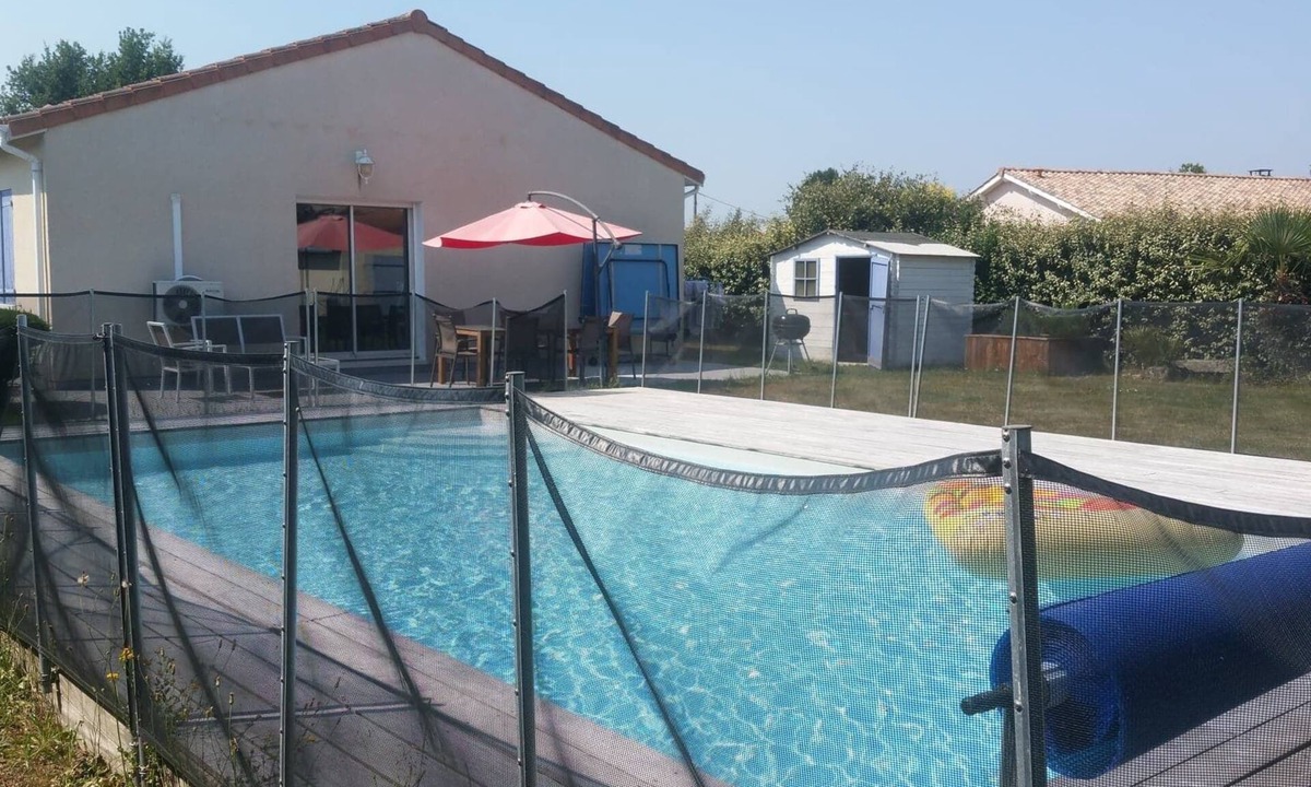 Plage d'Argeles House | Maison Climatisée Avec Piscine Chauffée 3 Chambres, 20 km de Bordeaux
