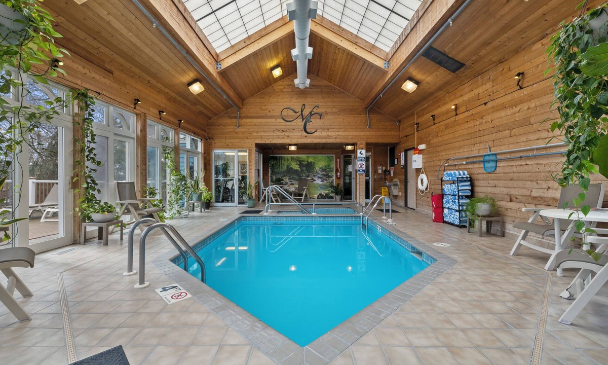 Lake Geneva Apartment | Mill Creek Hotel