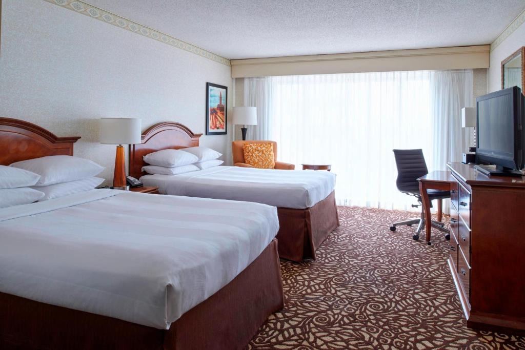 Waukesha Hotel | Milwaukee Marriott West