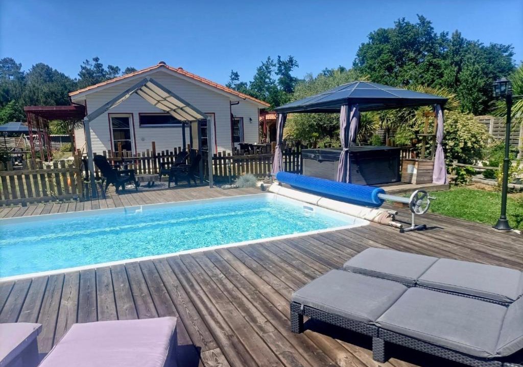 Carcans House | Modern house with Pool & Jacuzzi in Carcans