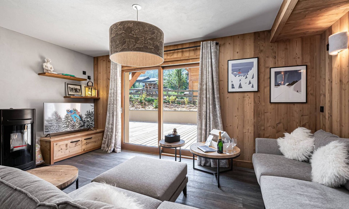 Le Praz Apartment | New apartment in Courchevel near slopes, 3 bedrooms, bunk beds, wifi, parking