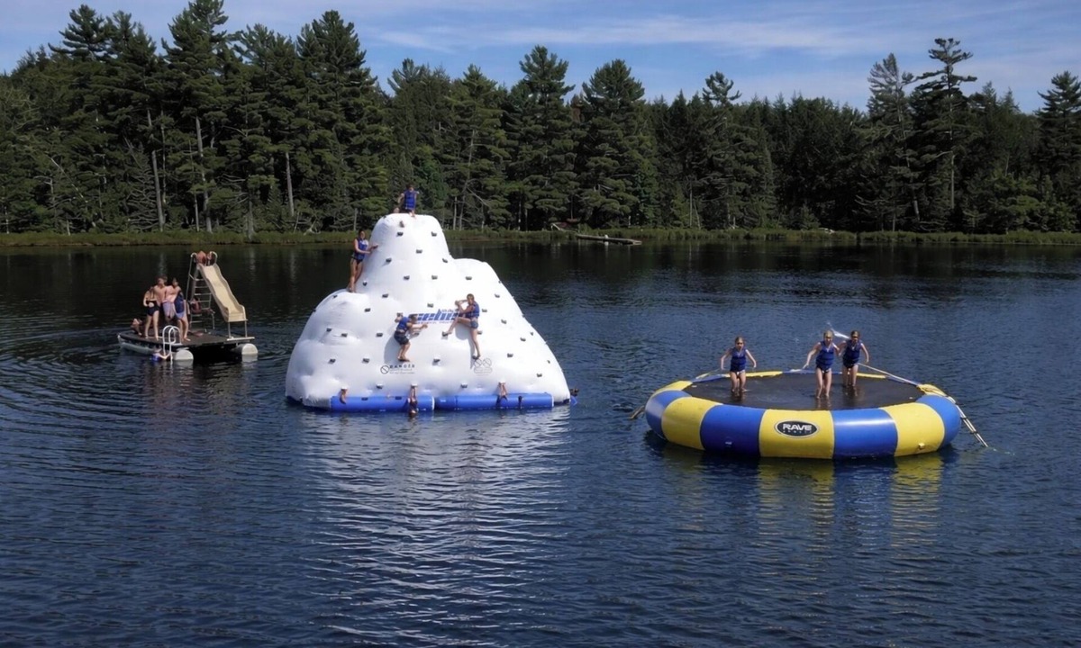Watersmeet Cabin | New built on 140 acres sauna hot tub pontoon raft