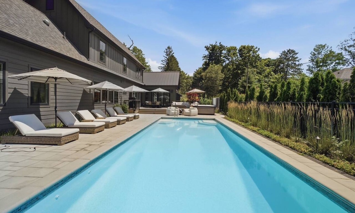Union Pier House | Newly built luxury home with pool, hot tub, McKinley Beach access