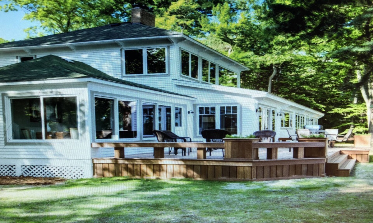 Elk Rapids House | Newly renovated, 5 bdrm Lake House with stunning views!