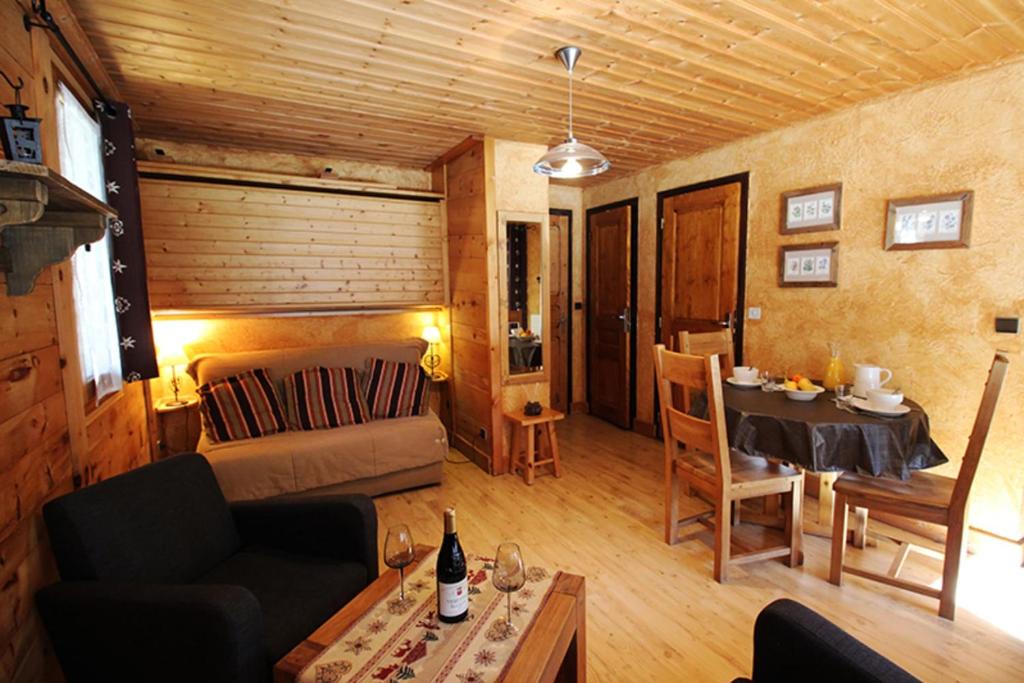 Le Fornet Apartment | Nice bright studio 2 steps from the slopes