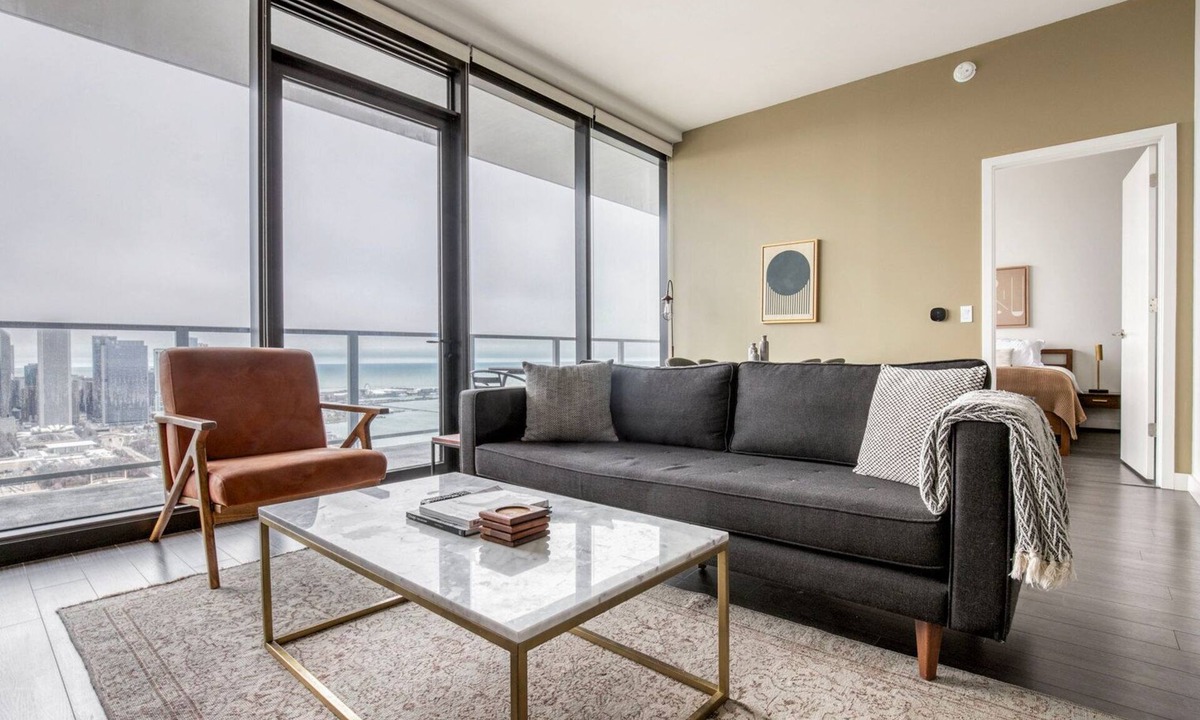 South Loop Apartment | Nice South Loop 3BR w/Amazing Amenities, nr Museums, by Blueground