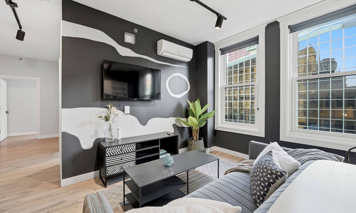 The Loop Hotel | Plymouth Collection: Top Floor w/Rooftop & Lobby