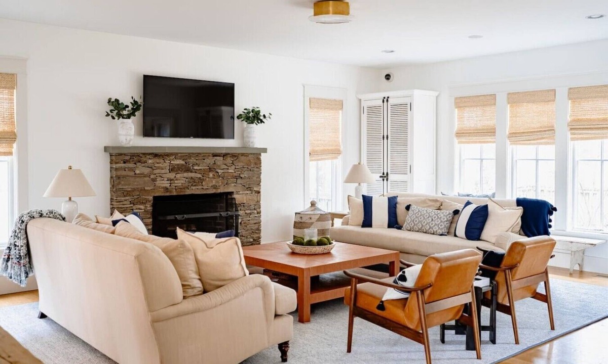 Lakeside House | Pool + Hot Tub | Fire Pit | Walk to Beach
