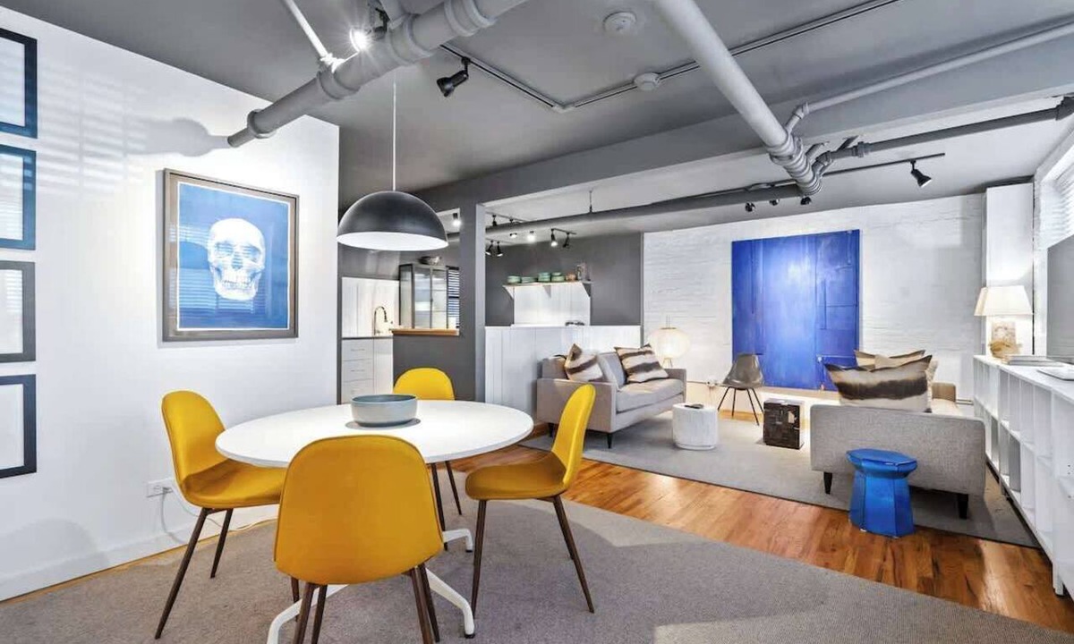 Wrigleyville Apartment | Quirky Quarters at Wrigley