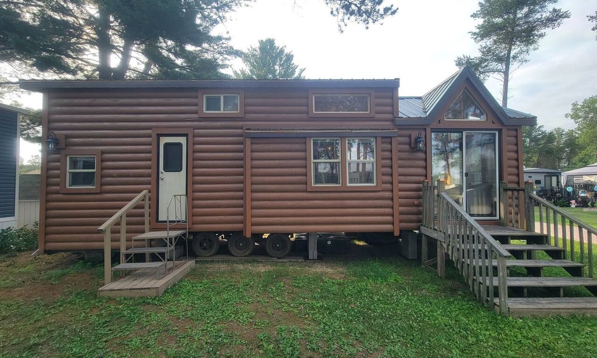 Wisconsin Dells Cabin | Rental Cabin #201 w/Queen Bed