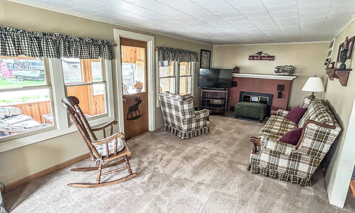Lake City House | Retro Moose Cottage Near Lake Missaukee