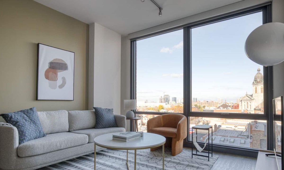 River West Apartment | Serene River West 1BR w/ Gym, BBQ & Roof, nr Blue Line, by Blueground