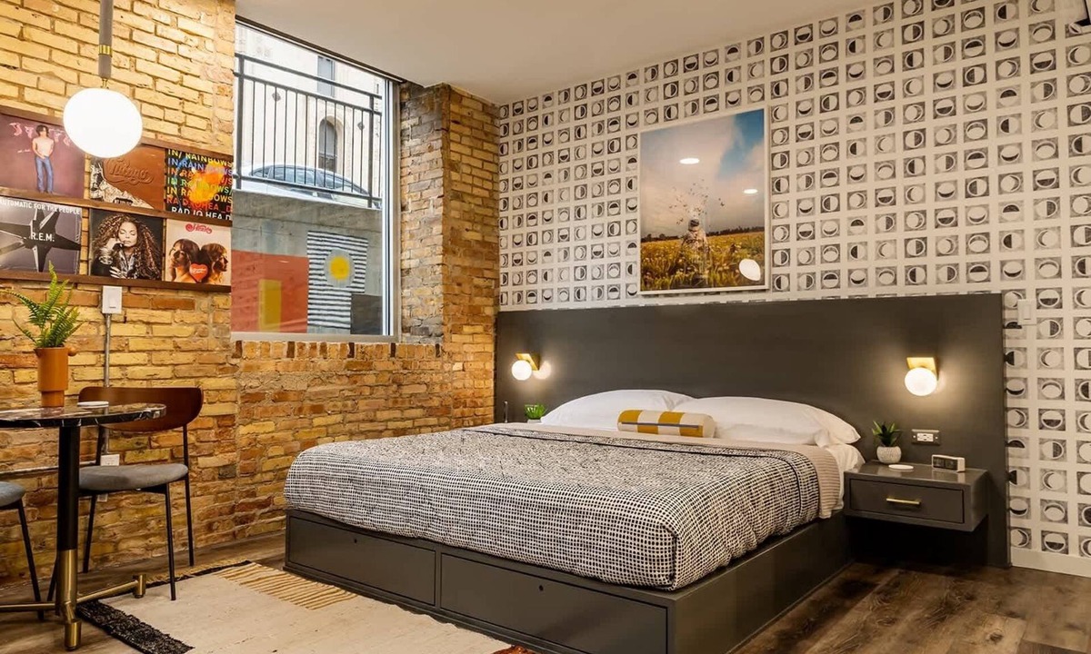 Downtown Apartment | Spacious 2 King Suites – The Finnley Hotel