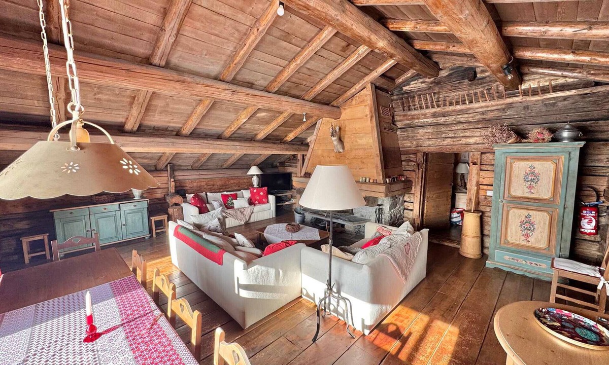 Les Saisies Ski Chalet | Spacious chalet Les Saisies, 6 bedrooms, sauna, 11 guests