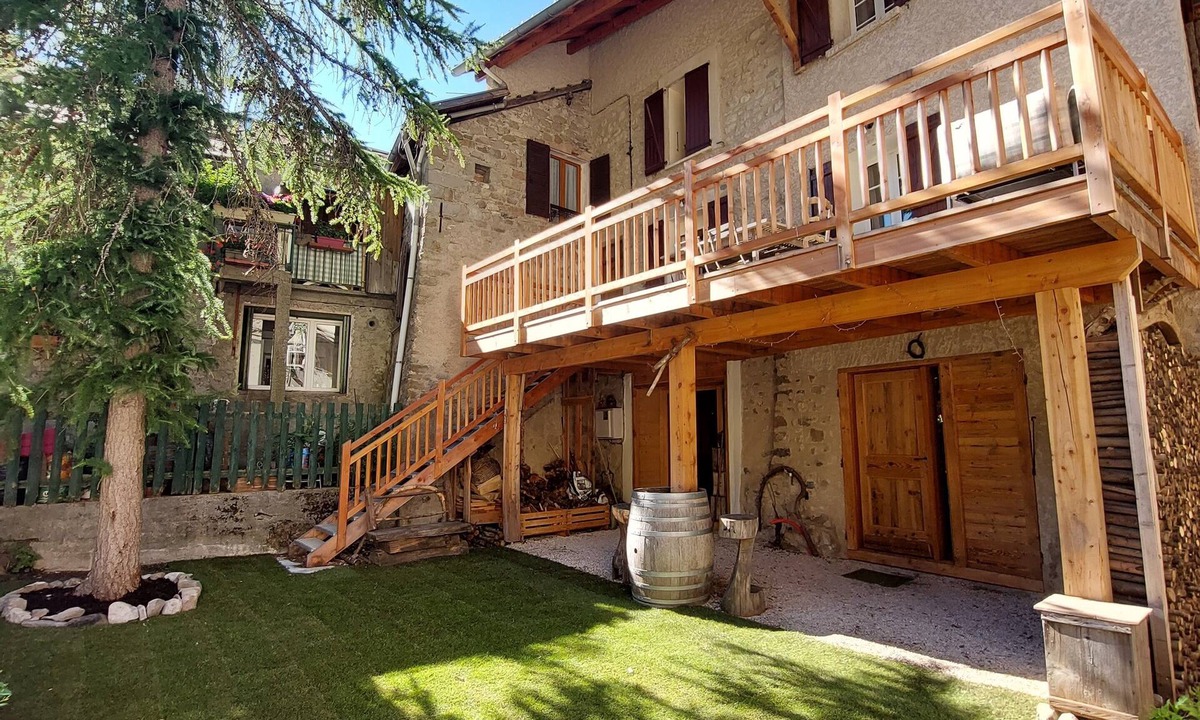 Colmars House | Spacious house in the heart of the Colmars ramparts!