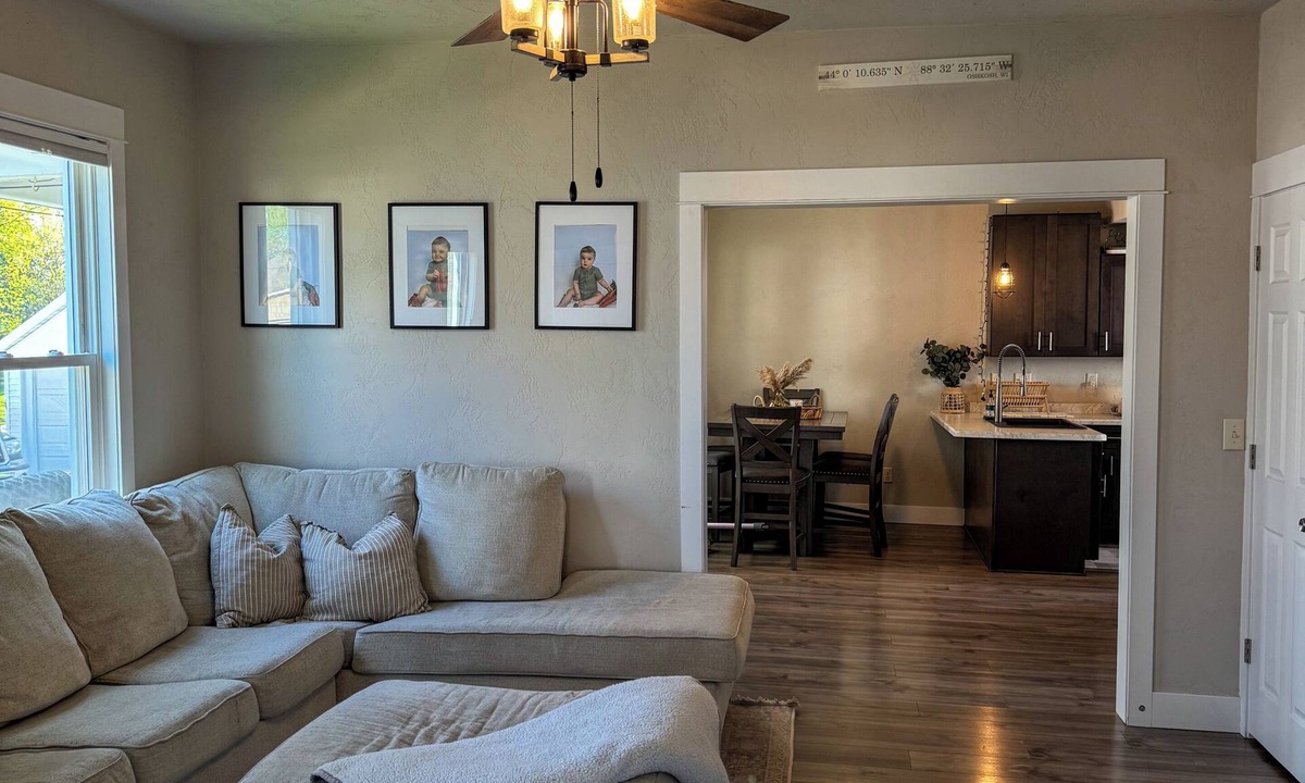 Oshkosh House | Spacious Oshkosh Home – 9 Minutes from EAA AirVenture