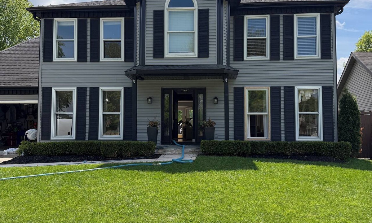 Bartlett House | Spacious updated beautiful house with Hottub!