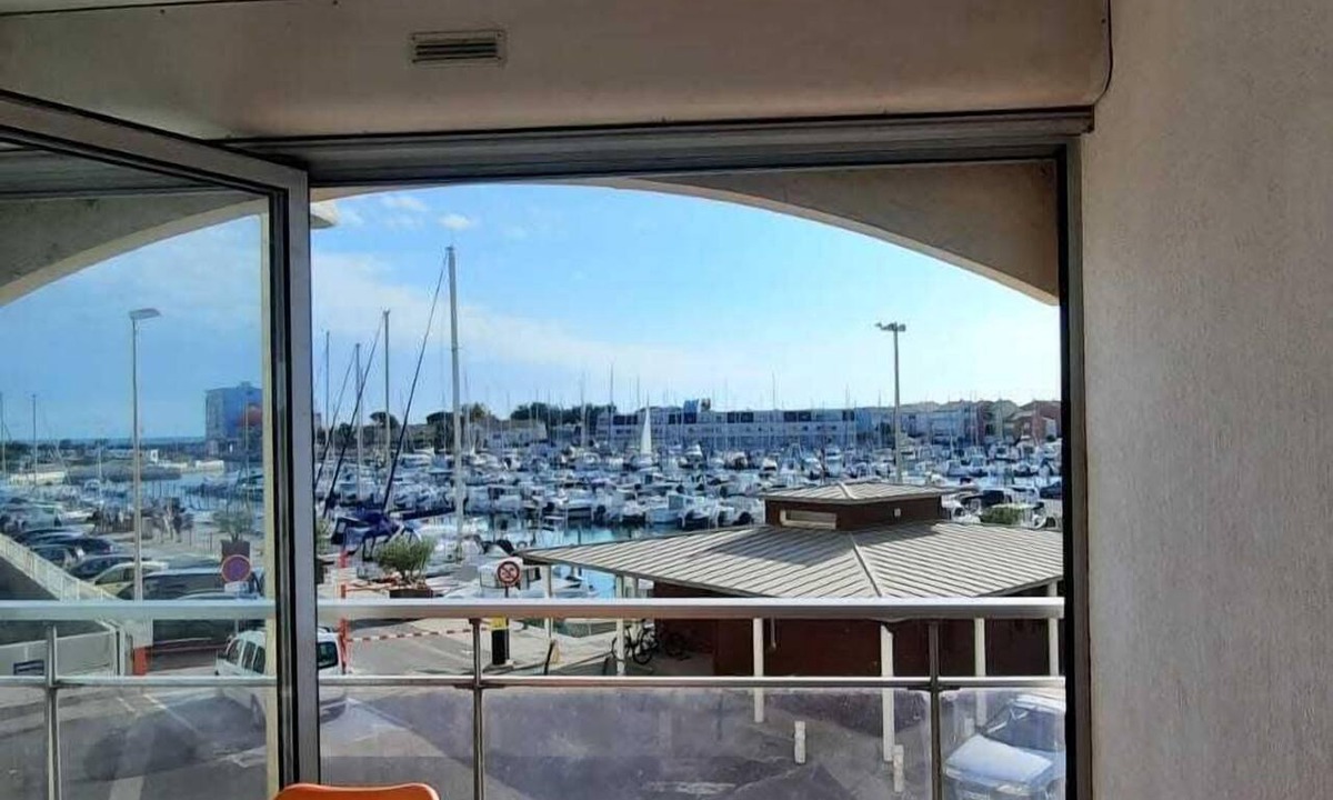 Carnon-Plage Apartment | Studio With Balcony Facing The Port