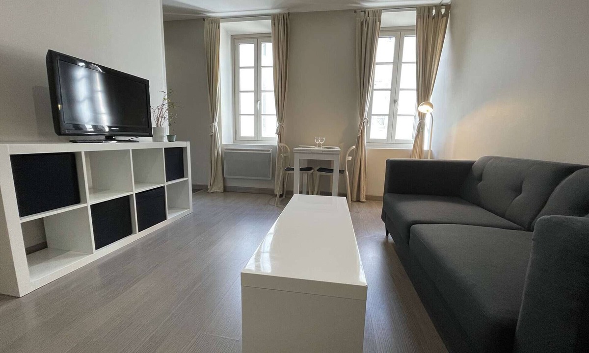 La Rochelle City Centre Apartment | T2 Flat for 2 people in central La Rochelle