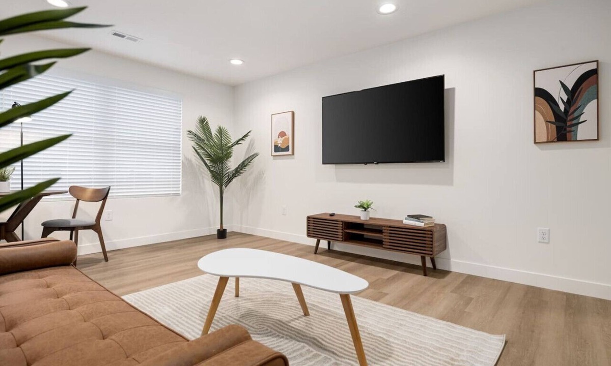 Morton Apartment | The Silo 1 - 1BD Traveler`s Haven