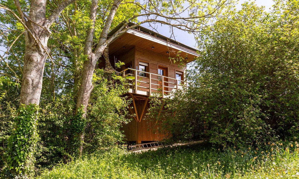 Vert Cabin | Treehouse “La Cabane Perchée”