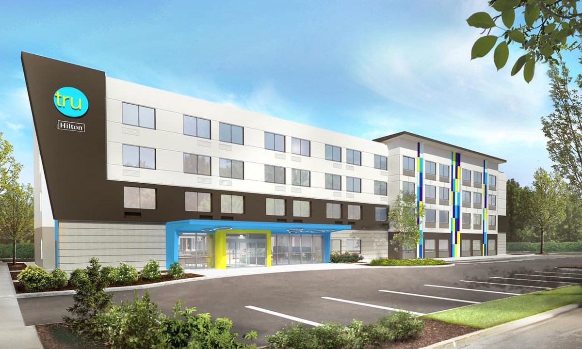 East Paris Hotel | Tru by Hilton Grand Rapids Airport