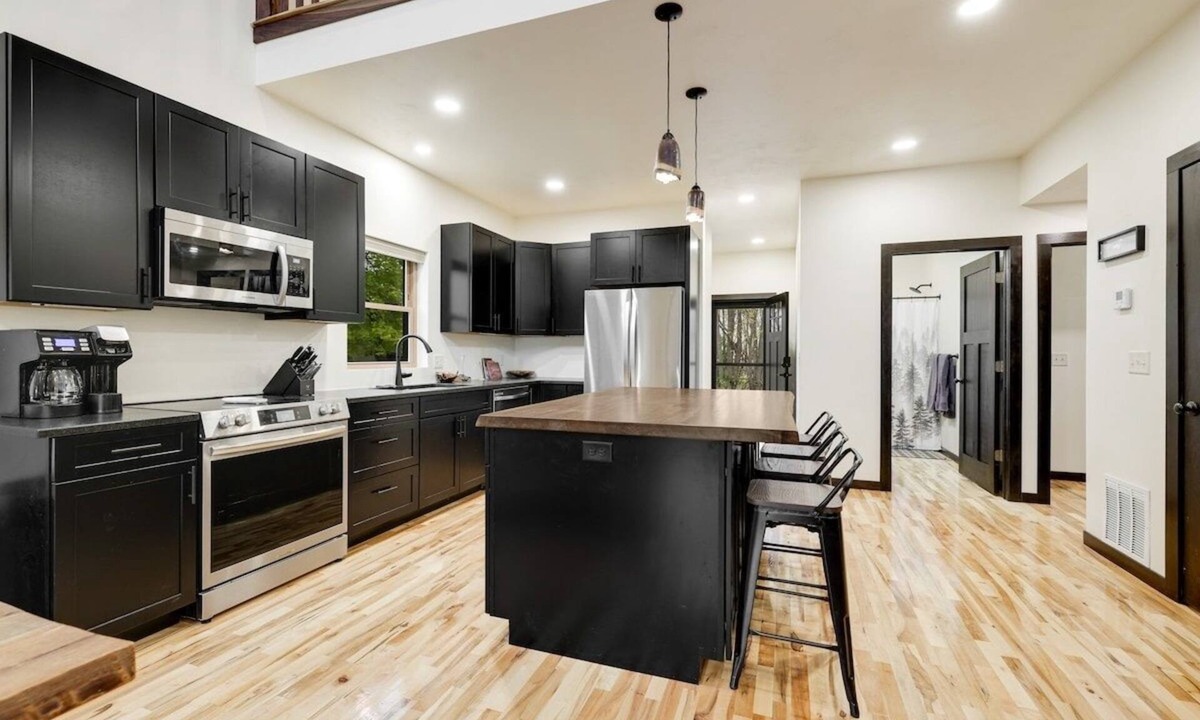New London House | Tubing on the Wolf River - Luxury Experience