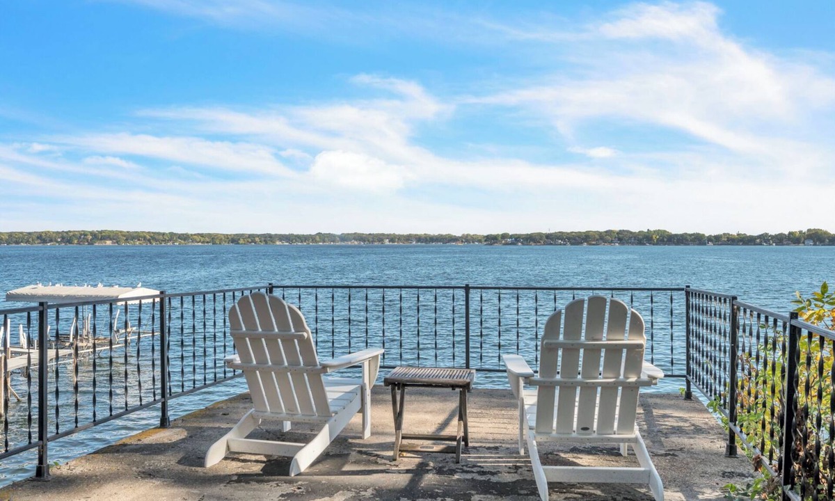 Wahpeton Cabin | Wake up on West Lake. Classic Cabin Retreat! Family Friendly with your own dock.