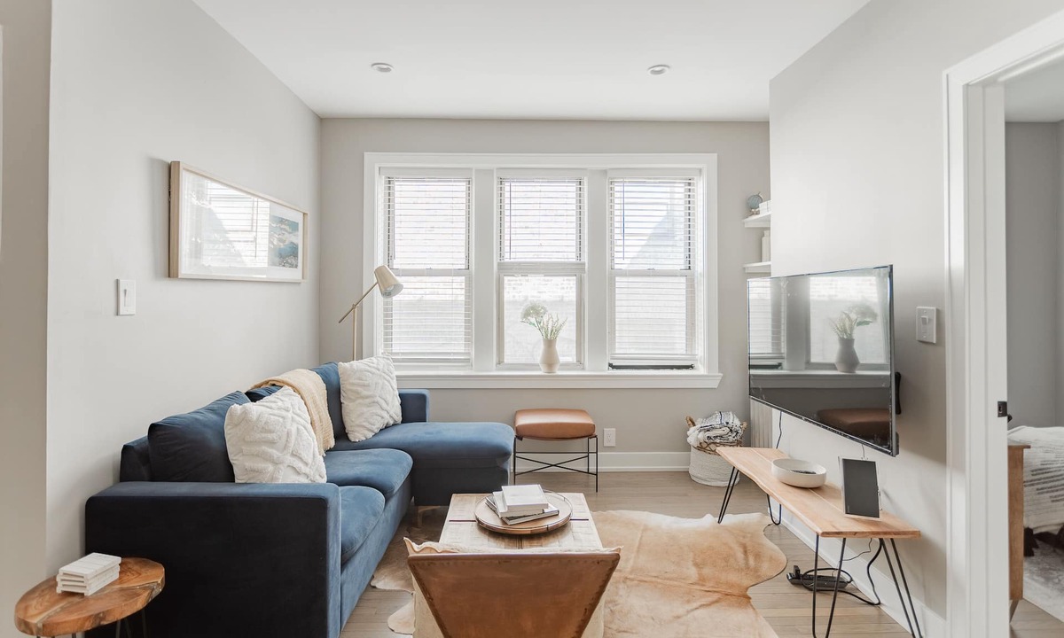Ravenswood Apartment | Warm|Cozy|Lovely|1BR|Lincoln Sq.|