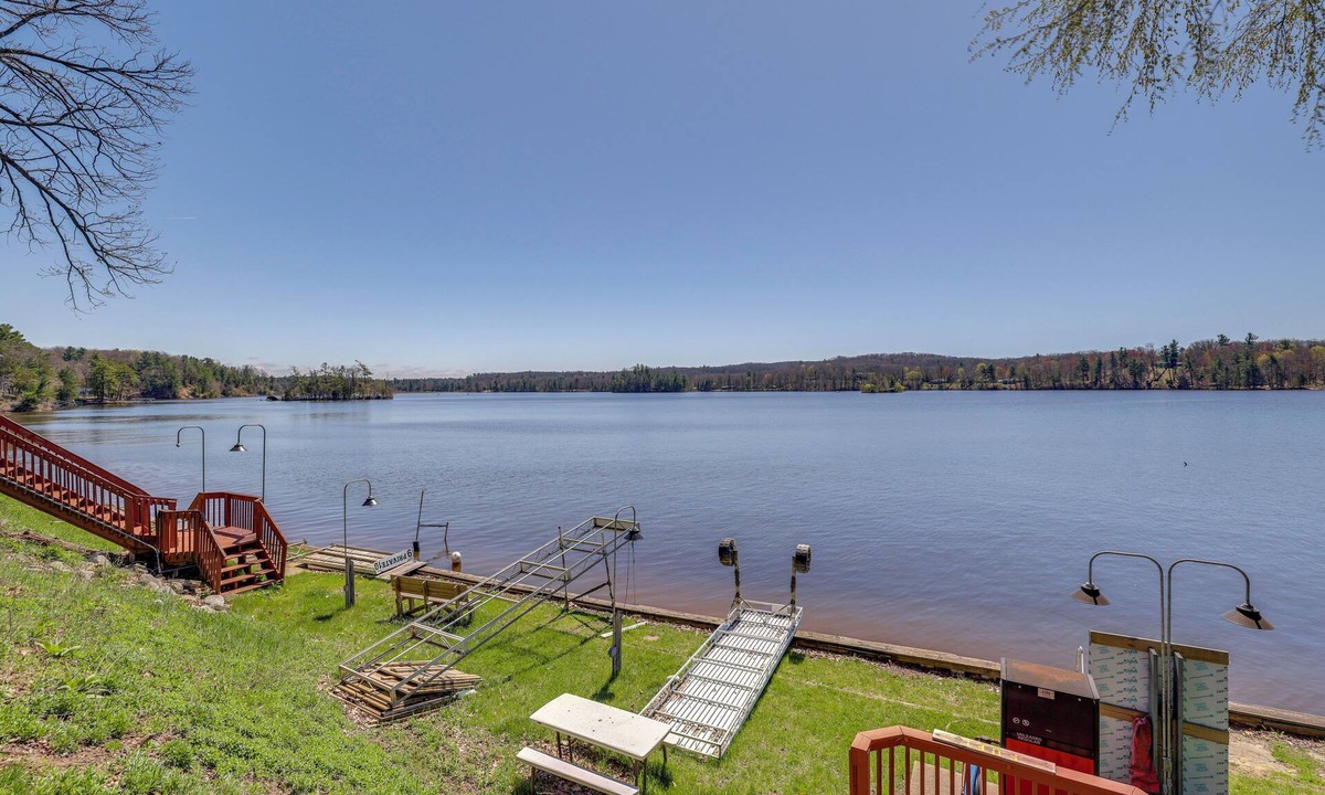 Newaygo Cabin | Waterfront Cabin w/Boat Slip & Views in Croton!