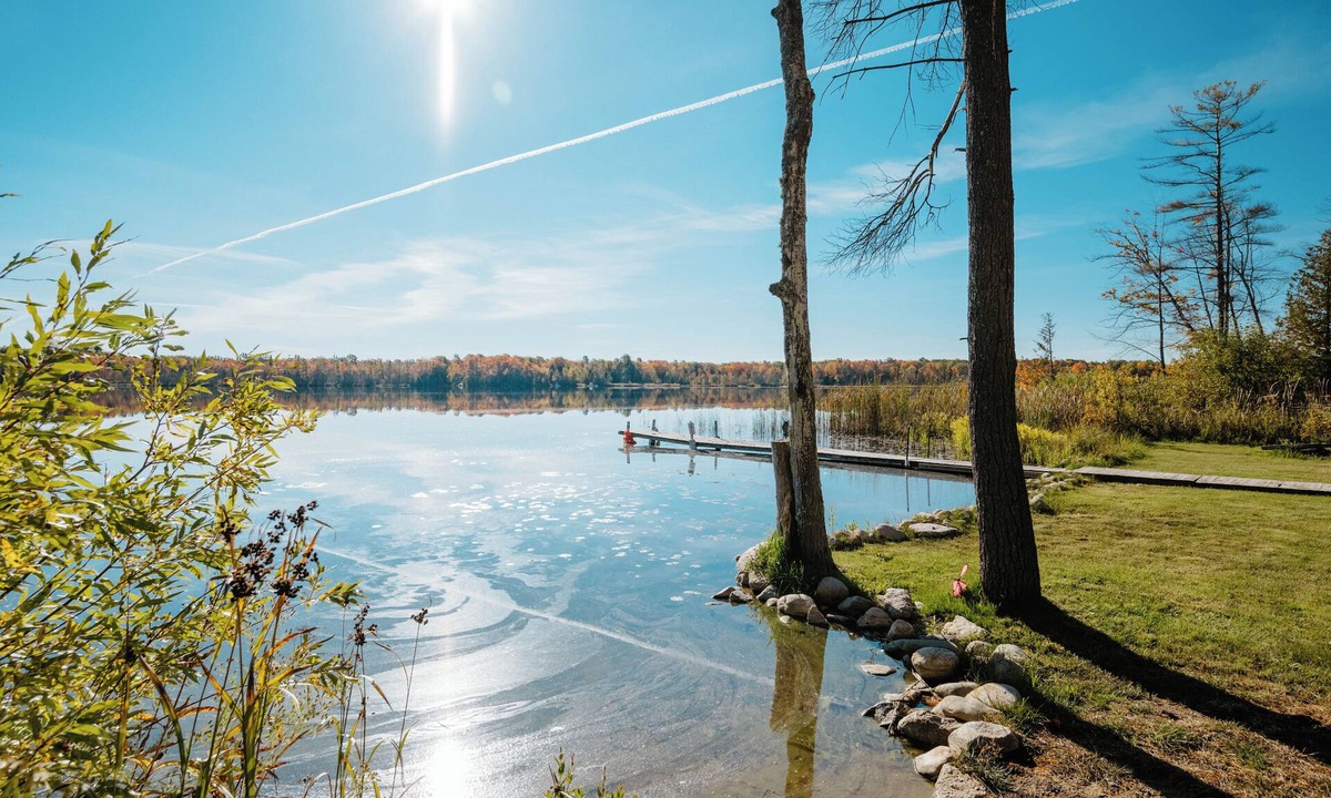 Interlochen House | Waterfront, Hot Tub, 9 Beds - Wildwood Lakehouse