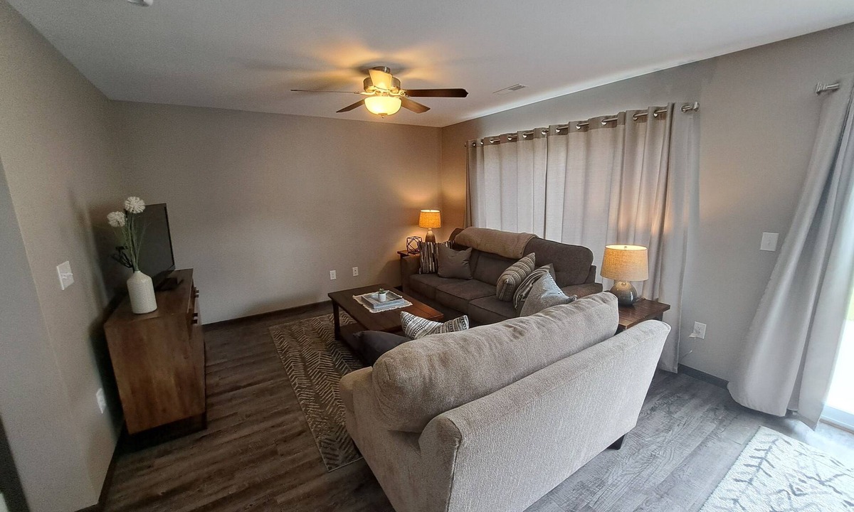 Oakdale House | Wonderful 3-bedroom townhome