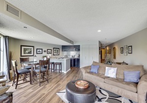 Edgewater 114 | Downtown Charlevoix | Pool, Hot Tub, Sauna | Sleeps 4