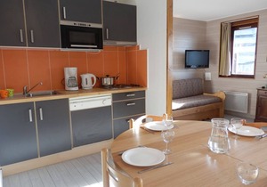 Spacious apartment for 8, near shops and slopes, Avoriaz
