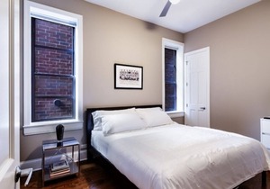 Wrigley Field Legend Suite 4 Bedrooms, 2 Bathrooms
