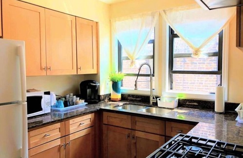 Chinatown Condo | 1 #31 - 4 Bedroom Condo - McCormick Place, Wintrust Arena, Chinatown