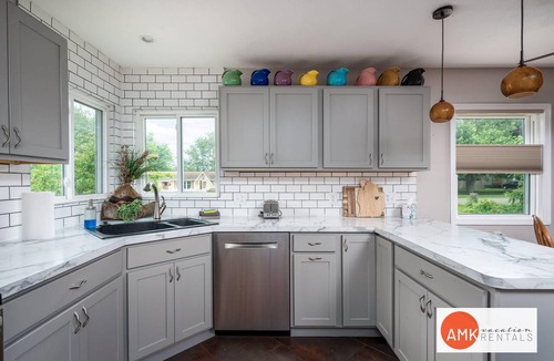 Holland House | 1 Happy Acre