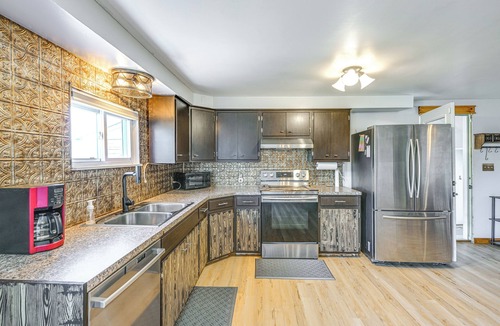 Linwood House | 1 Mi to the Bay! Peaceful Countryside Linwood Home