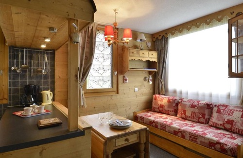 Belle Plagne Apartment | 100m from resort center, 2nd floor, view ski slopes, balcony, tv, 35m², La Plagne