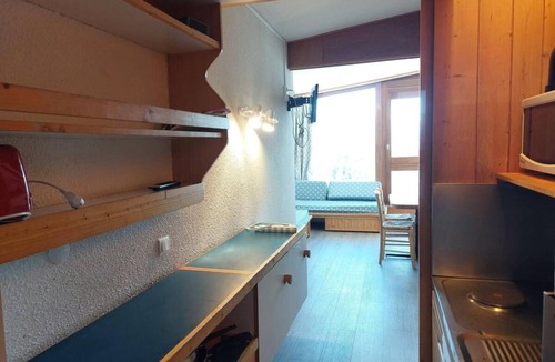 Arc-1800 Apartment | 100m from resort center, 11st floor, view ski slopes, balcony, tv, 25m², Les Arcs
