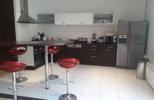 Saint-Marc Apartment | 130 m2 loft with spa and billiards in the heart of BREST