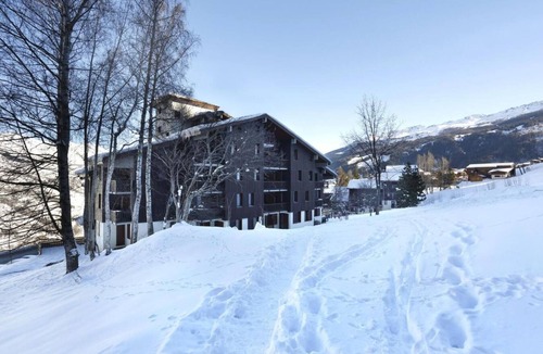 Montchavin Apartment | 150m from resort center, 2nd floor, view forest/valley, balcony, tv, ski locker, 47m²