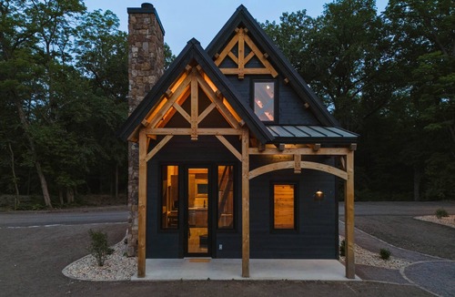 Laura House | #19 Raccoon Retreat